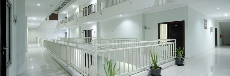 Lobby D'Paragon Bukit Sari