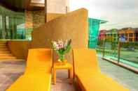 Kolam Renang The Guest Hotel & Spa