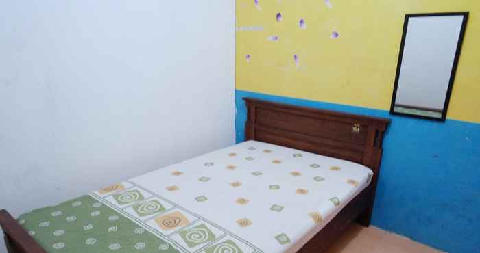 ห้องนอน Low-cost Room for Female Only close to Taman Yasmin Bogor (SRP)