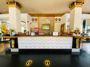 Crystal Hotel, Rp 383.241