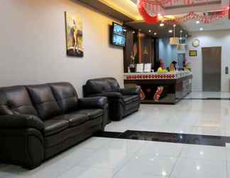 Lobi 2 Royale Hotel