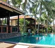 สระว่ายน้ำ 2 Lotus Village Resort Mui Ne