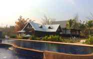 ภายนอกอาคาร 6 Pai Iyara Resort