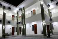 Exterior Saras City Hotel