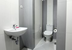 Toilet Kamar 7 Saras City Hotel Syariah