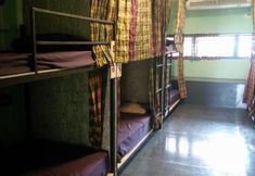 Bedroom 2 Giant Hostel