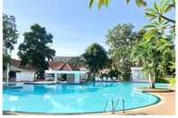 Swimming Pool Dad D Resort by Lopburi Inn Resort