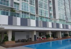 Kolam Renang 4 Sky Paragon by AF Venture Travel & Tours