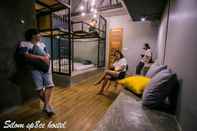 Phòng ngủ Silom Space Hostel