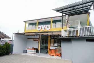 Exterior 4 OYO 894 Nusa Indah Homestay Syariah