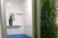 In-room Bathroom Seri Damai Muslim Homestay