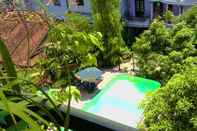 Kolam Renang Halo Guest House 