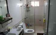 In-room Bathroom 4 Madam Hien Home - H2H