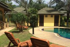 Swimming Pool Marilyn's 2 Bedroom House