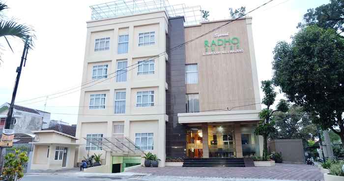 ภายนอกอาคาร Syariah Radho Suites