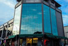 外部的 Luscious Hotel