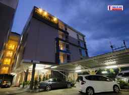 Charoenchit House, THB 700.00