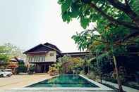 สระว่ายน้ำ Anantaya Home