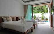 Kamar Tidur 6 Yanui Beach Villas