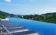 Hồ bơi 7 Duplex Height Phuket & Rooftop Swimming Pool