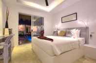 Kamar Tidur Eden Beach Pool Villa