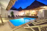 Lobi Eden Beach Pool Villa