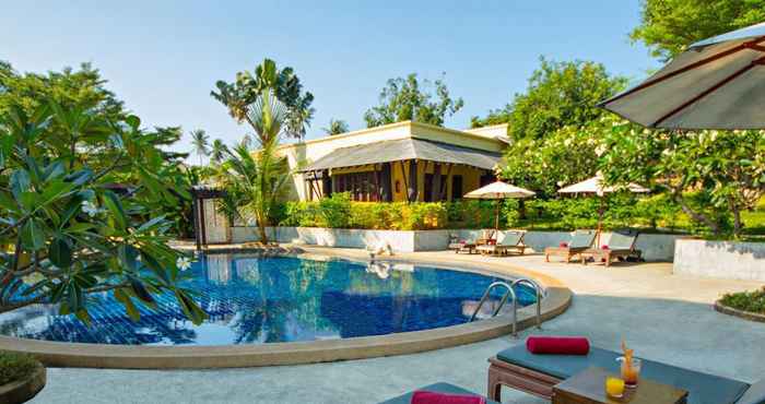 Swimming Pool Cher Ville Boutique Resort