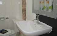 Toilet Kamar 7 Center Point Village