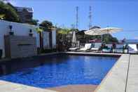 Swimming Pool Manarra Sea View Resort