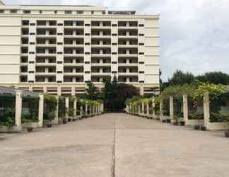 Luar Bangunan 2 Money Resort