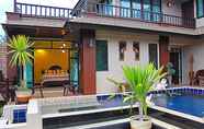 สระว่ายน้ำ 2 Koko House Samui