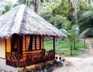 Luar Bangunan 2 Bayog Beach Campsite