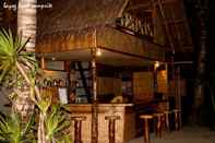 Bar, Cafe and Lounge Bayog Beach Campsite