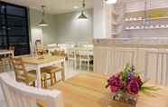 Bar, Cafe and Lounge 5 168 Studio Hotel Ubon Ratchathani