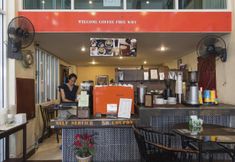 バー、カフェ、およびラウンジ 7 Lodge 61 Bed & Breakfast