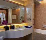 In-room Bathroom 4 The Pearl Kuala Lumpur