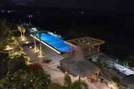 Swimming Pool Padadita Beach Hotel