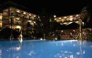 Kolam Renang 3 Padadita Beach Hotel