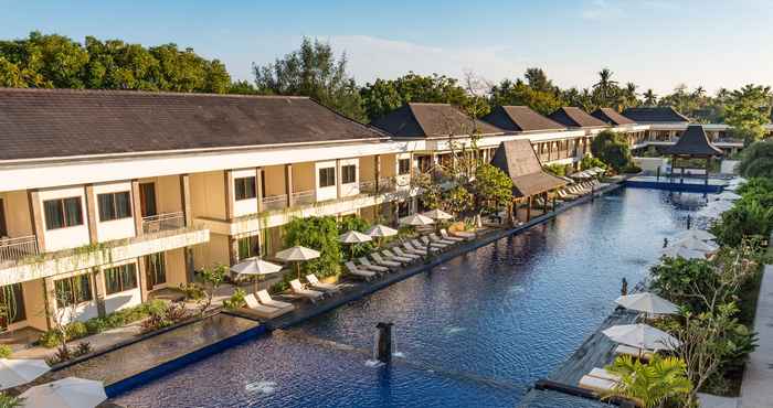 Swimming Pool Hotel Ombak Paradise