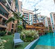 Swimming Pool 4 Atlantis Condo Resort Pattaya