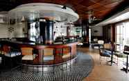 Bar, Kafe, dan Lounge 7 Avillion Admiral Cove