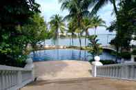 Kolam Renang Avillion Admiral Cove