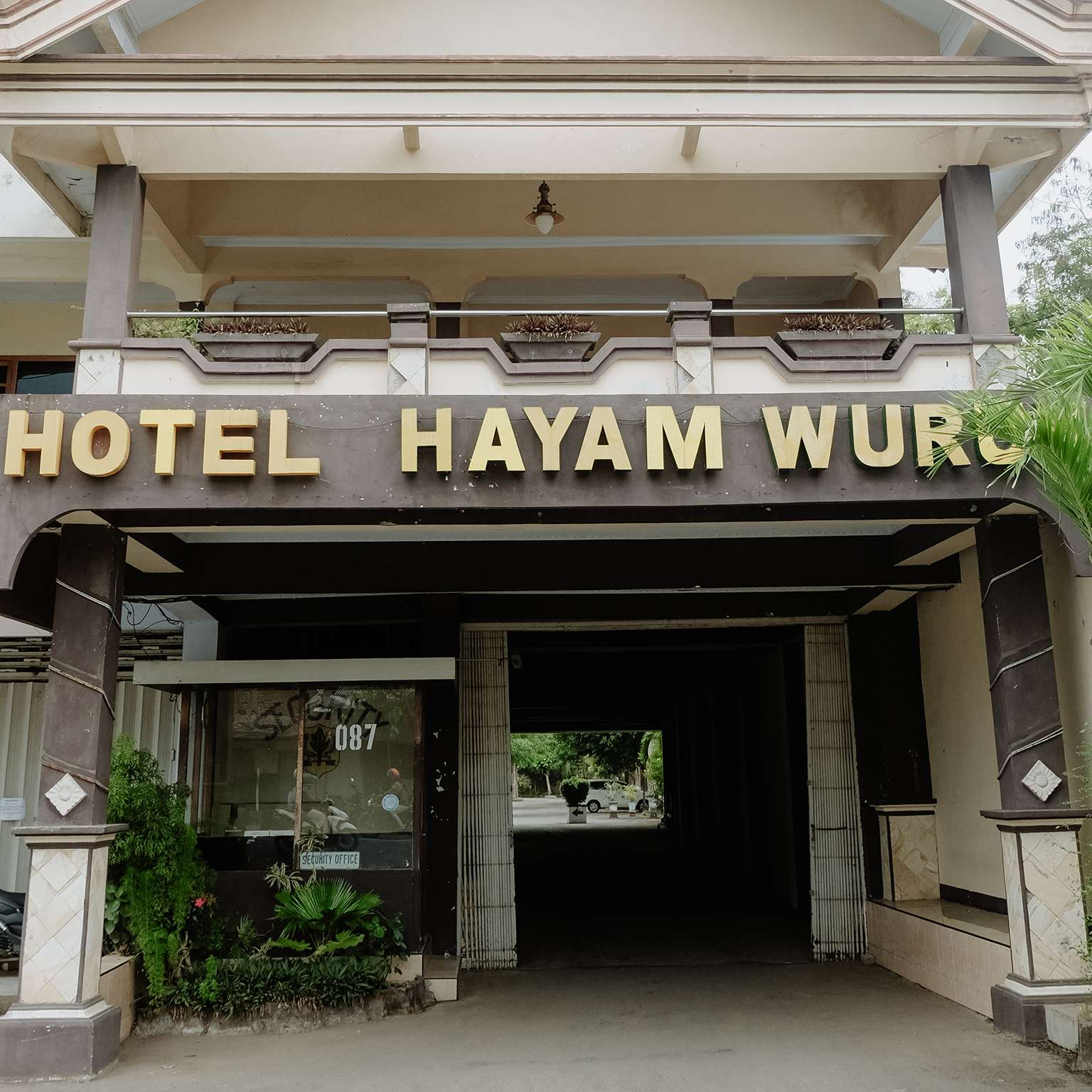 Harga kamar Graha Hayam Wuruk Hotel & Convention, Karangan untuk