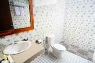 In-room Bathroom Kutuh Manak Guest House