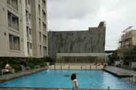 Swimming Pool Angelynn Room at Apartment Bintaro Park View