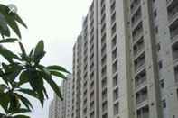 Exterior Angelynn Room at Apartment Bintaro Park View