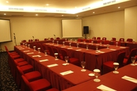 Functional Hall Hotel Brothers INN Merah Solo Baru