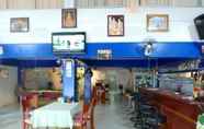 Bar, Kafe dan Lounge 3 Blue Lagoon Guest House & Bar