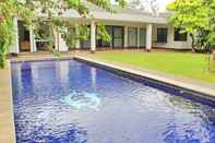 Swimming Pool Siaga Raya 3 Villas