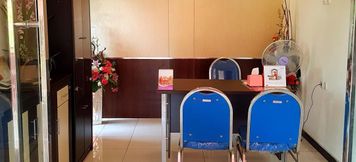 Lobby 5 PINK HOUSE Probolinggo